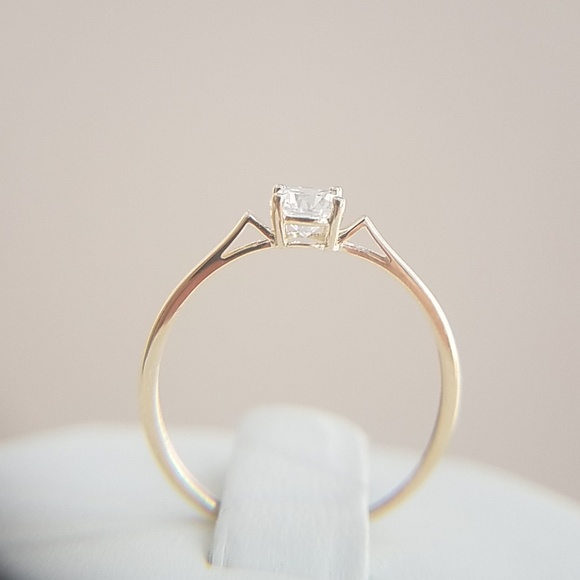 14k Yellow gold Engagement Promise Ring - Picture 8 of 8